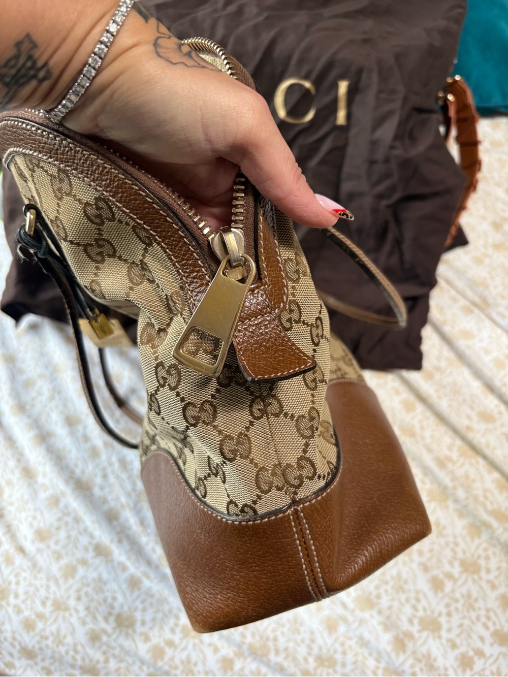 Authentic Gucci Beige GG Canvas and Brown Leather Tote - Picture 6 of 7